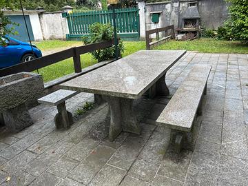 Tavolo da giardino in Serizzo