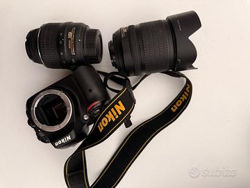 Nikon D5100 con due obiettivi