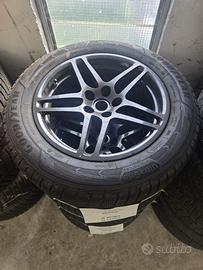 Cerchi in lega e gomme Porsche Macan