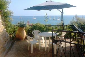 Svernate a m 45 dal mare tra Sanremo e Imperia