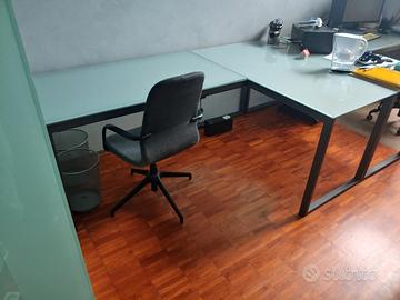 Postazione co-working in studio tecnico condiviso