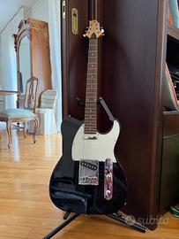 Chitarra elettrica con Amplificatore ed accessori