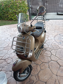 Scooter Piaggio Vespa 150