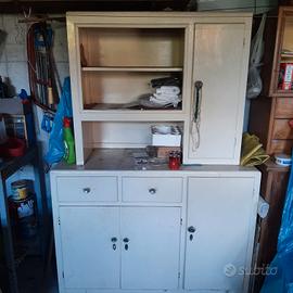 Credenza smaltata anni 50