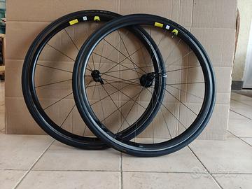 Coppia ruote GIANT SLR1 per freni a pattino