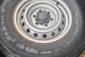 4 ruote con cerchi complete  ford ranger 16