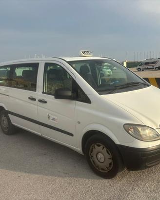 Mercedes Vito Taxi 9 posti anno 2010