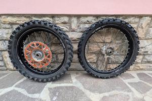 Cerchi KTM 125 gomme mousse corona 51 denti