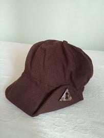 Cappello Marrone, 50% lino, 50% cotone.