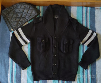 Cardigan nero spesso con cappuccio removibile