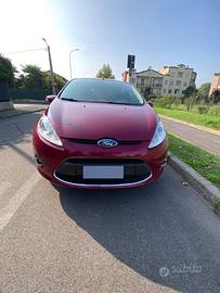 FORD FIESTA 1.2 - TITANIUM - NEOPATENTATI