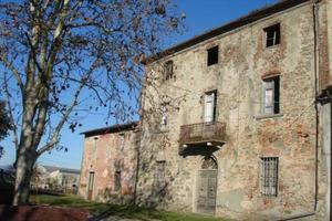 Rustico / Casale di 800 m² con più di 5 locali e p