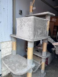 Casetta tiragraffi per gatto