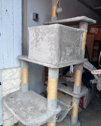 Casetta tiragraffi per gatto