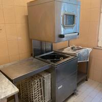 Lavastoviglie professionale