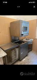 Lavastoviglie professionale