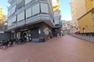 NEGOZIO A CASTELLAMMARE DI STABIA