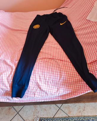 pantaloni 