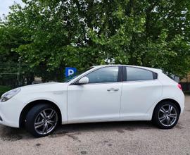 ALFA ROMEO Giulietta (2010-21) - 2015