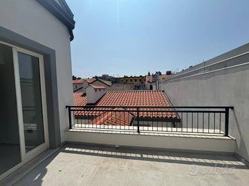 Attico Bi-livello con terrazza!