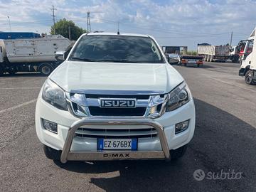 Isuzu Dmax Quasar 2.5 TDI Stra Full