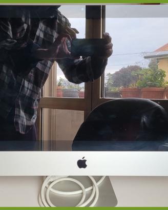 Unità Apple 21,5 1TB con problema schermo