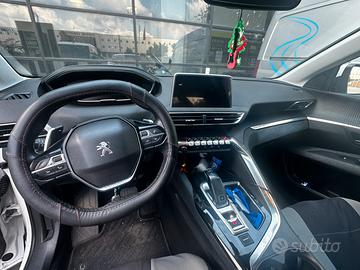 Peugeot 3008 1.5 BlueHDi EAT8 130cv