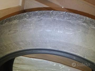 4 pneumatici PIRELLI 215/55 R17 98W usati