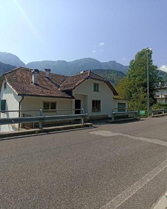 SUGGESTIVO PUNTO DI APPOGGIO IN VAL PESARINA!