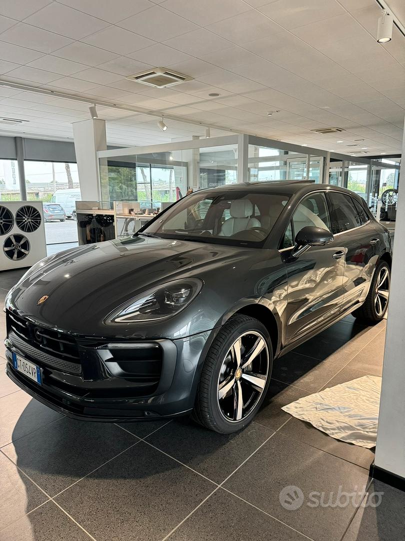 Porsche Macan 2024 photo 2