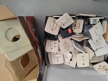 Materiale elettrico vintage prese interruttori 