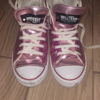 Sneakers converse