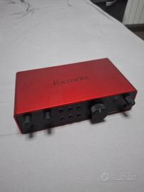 Focusrite Scarlett 2i2 4th Gen