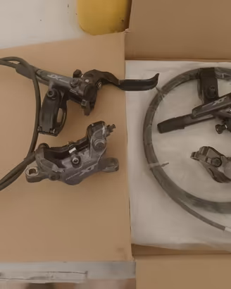 freni Shimano XT 4 pistoni 