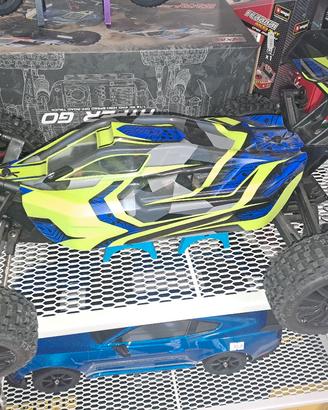 hobbytech buggy  1/8 radio +braccetti ant.+corona