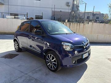 RENAULT Twingo SCe Lovely 15