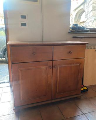 Madia in legno