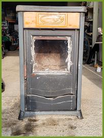 Stufa Rossella struttura interamente in ghisa