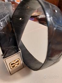 cintola in pelle di coccodrillo