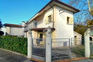 VILLA SINGOLA A CASALE SUL SILE