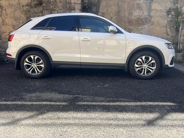 Q3 quattro