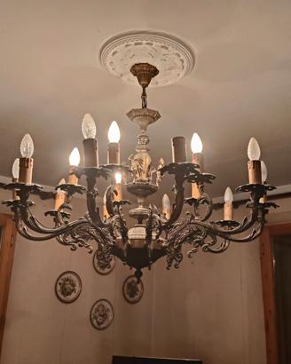 lampadario in ferro battuto
