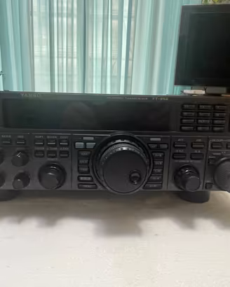Ricetrasmettitore YAESU FT-950 HF+50 PERFETTO 