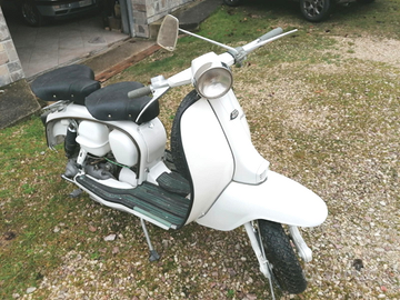 VenditaMARCA INNOCENTI LAMBRETTA, cilindrata 150Li