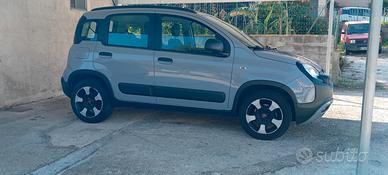 Fiat Panda Cross hibrid 