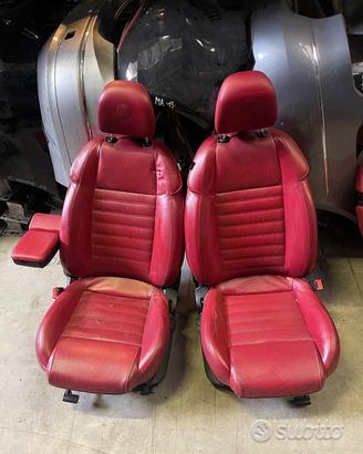 Interno in pelle Rossa Alfa Romeo Giulietta 2013