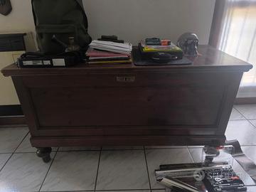 baule e mobile antico