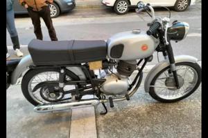 Moto d'epoca Gilera 124 - 4 V - Anni 70
