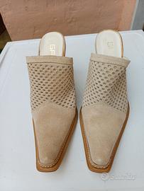 Scarpe aperte traforate