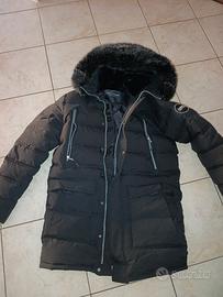 giubbotto nero Supply & Demand